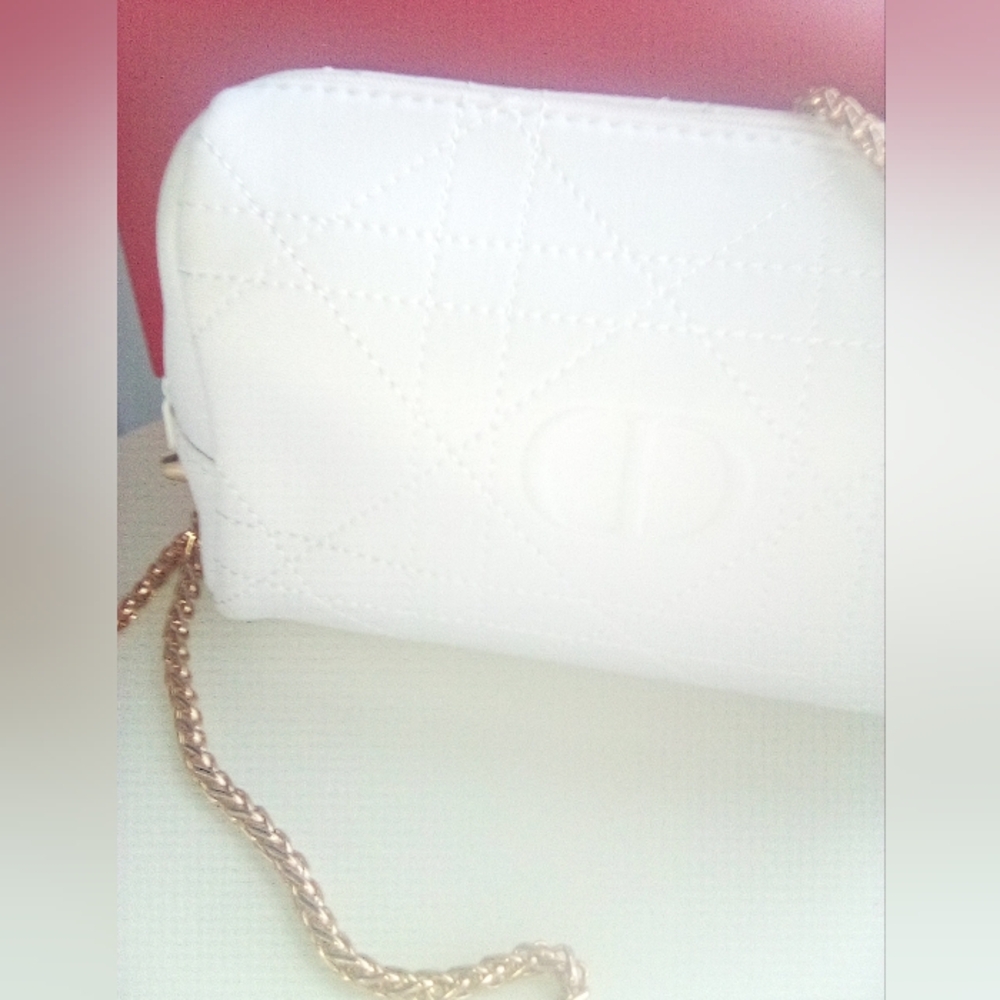Christian Dior White Quilted Crossbody Gold Chain Star Charm GWP - Picture 7 of 16
